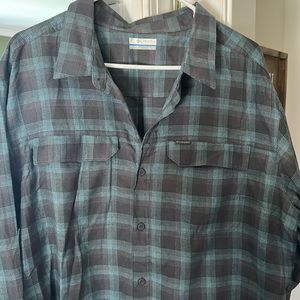 Columbia long sleeve button down shirt